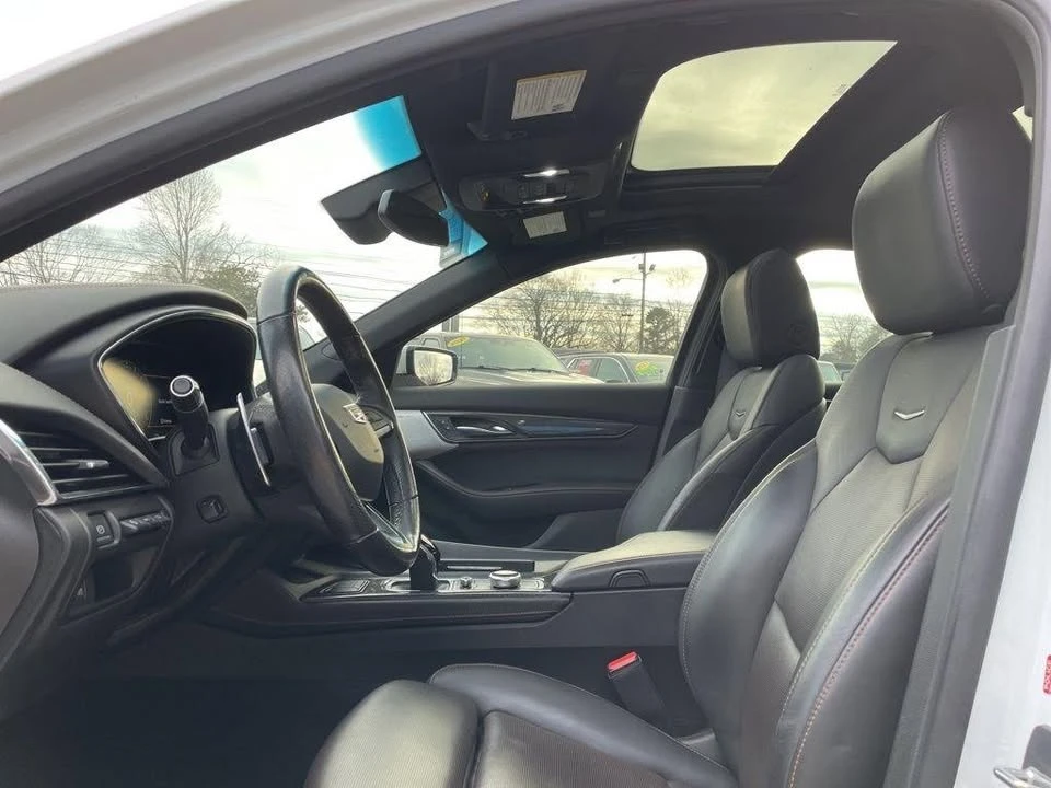 2023 Cadillac CT5 - Image 10 of 10