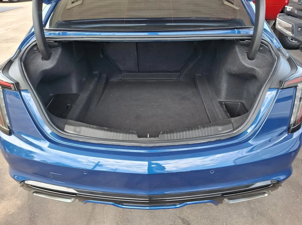 2023 Cadillac CT5 - Image 11 of 12