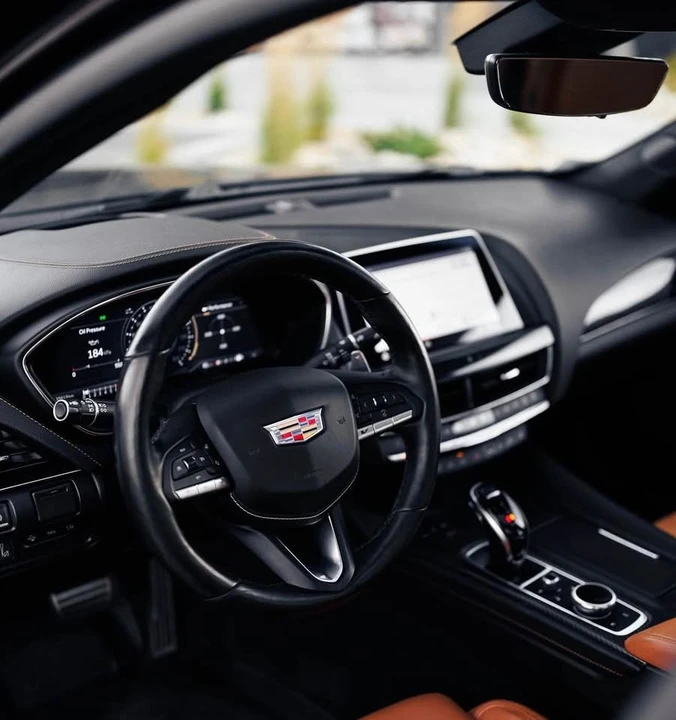 2023 Cadillac CT5-V - Image 2 of 10