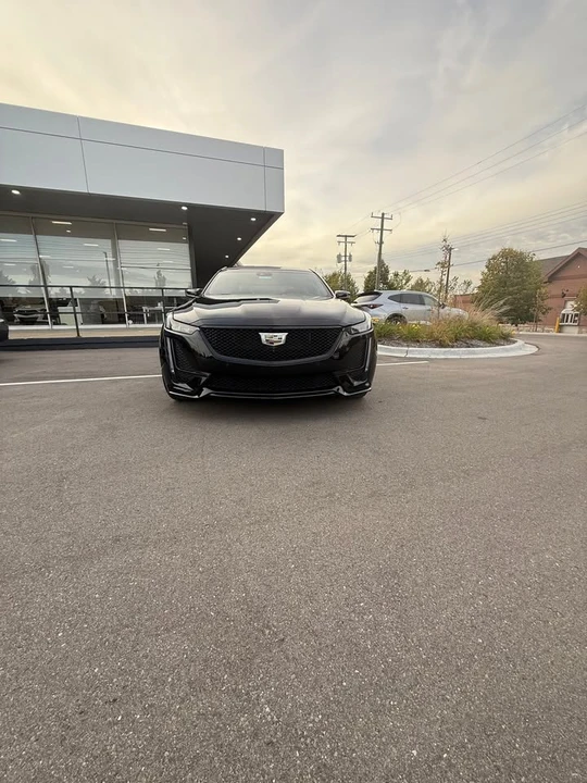 2023 Cadillac CT5-V - Image 2 of 9