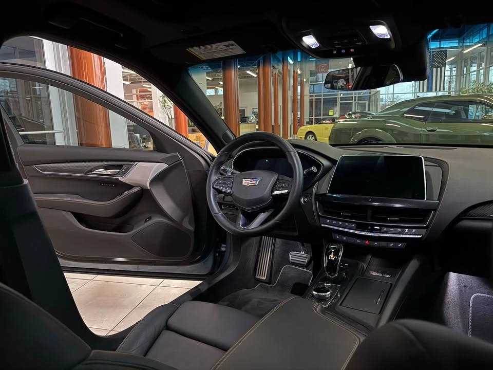 2023 Cadillac CT5-V - Image 9 of 15