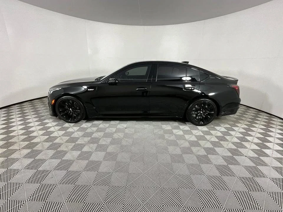 2023 Cadillac CT5-V - Image 9 of 10