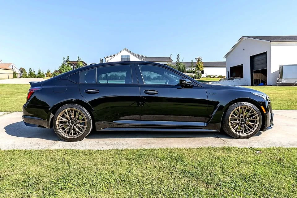 2023 Cadillac CT5-V Blackwing - Image 5 of 5