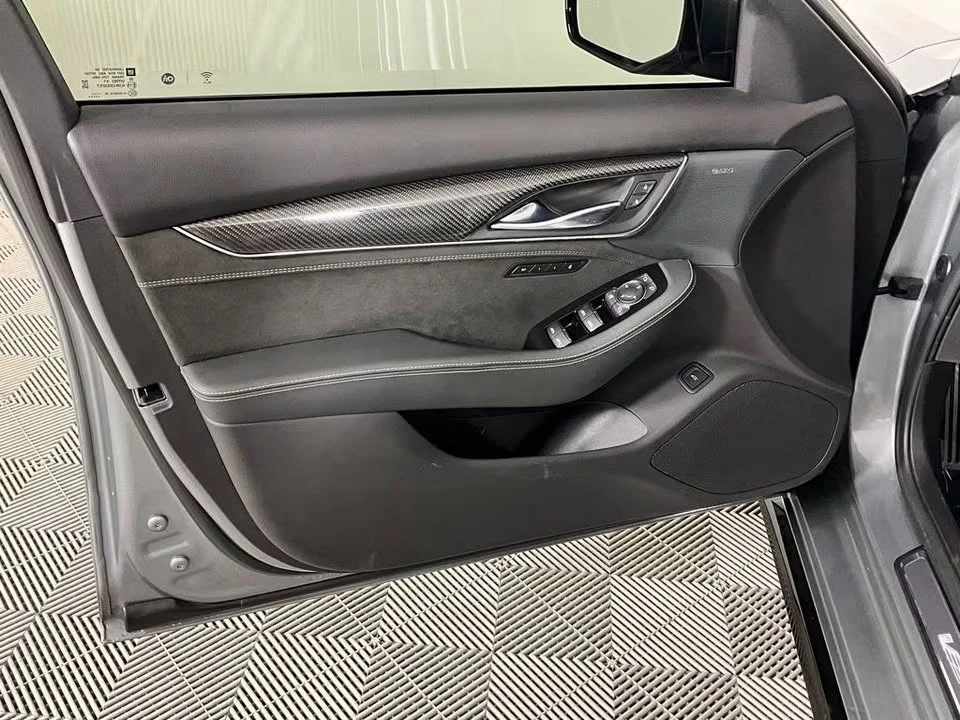 2023 Cadillac CT5-V Blackwing - Image 17 of 20