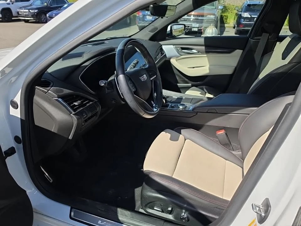 2023 Cadillac CT5-V - Image 2 of 6