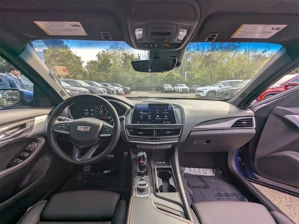 2023 Cadillac CT5-V - Image 16 of 17