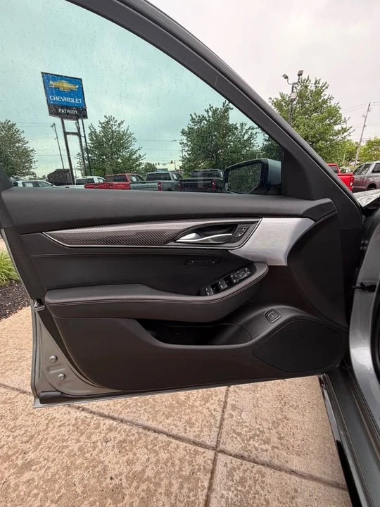 2023 Cadillac CTS - Image 13 of 14