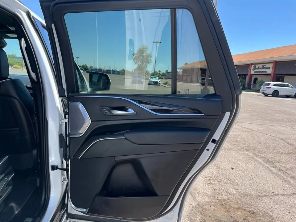 2023 Cadillac Escalade 5th Gen - Image 17 of 19