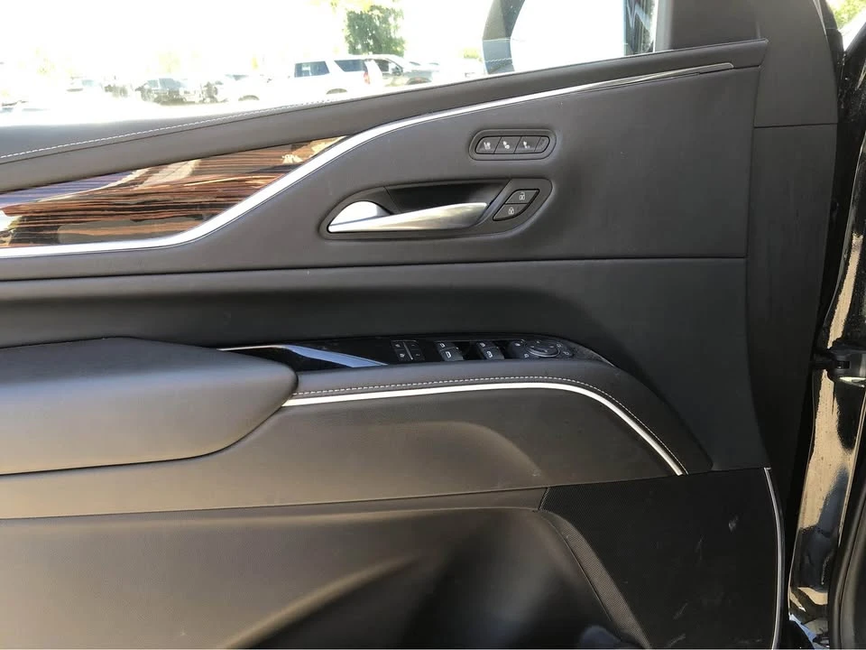 2023 Cadillac Escalade 5th Gen - Image 12 of 13