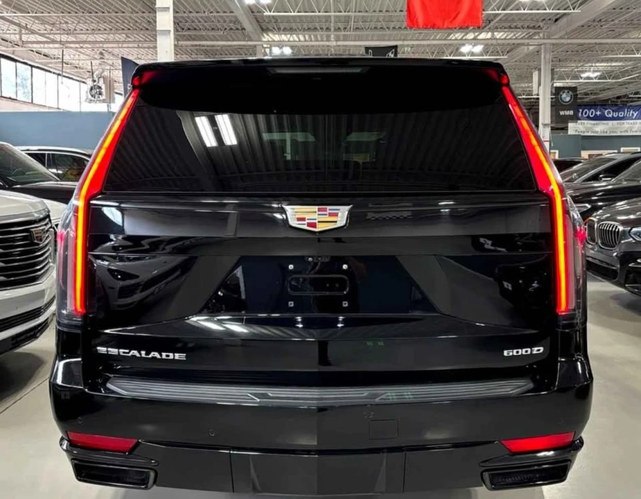 2023 Cadillac Escalade 5th Gen - Image 4 of 12