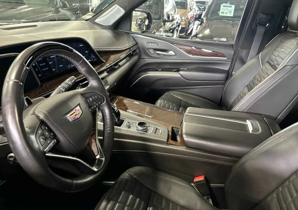 2023 Cadillac Escalade 5th Gen - Image 8 of 12