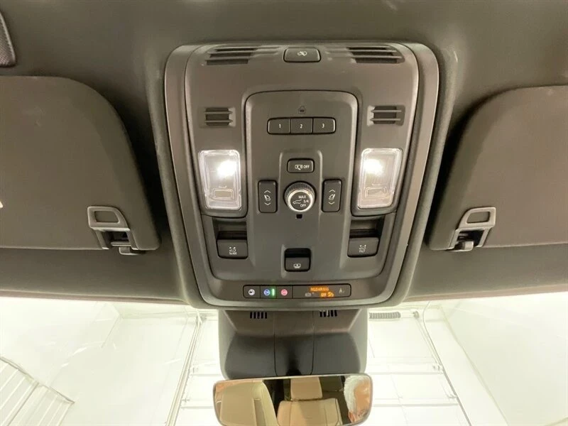 2023 Cadillac Escalade 5th Gen - Image 19 of 20