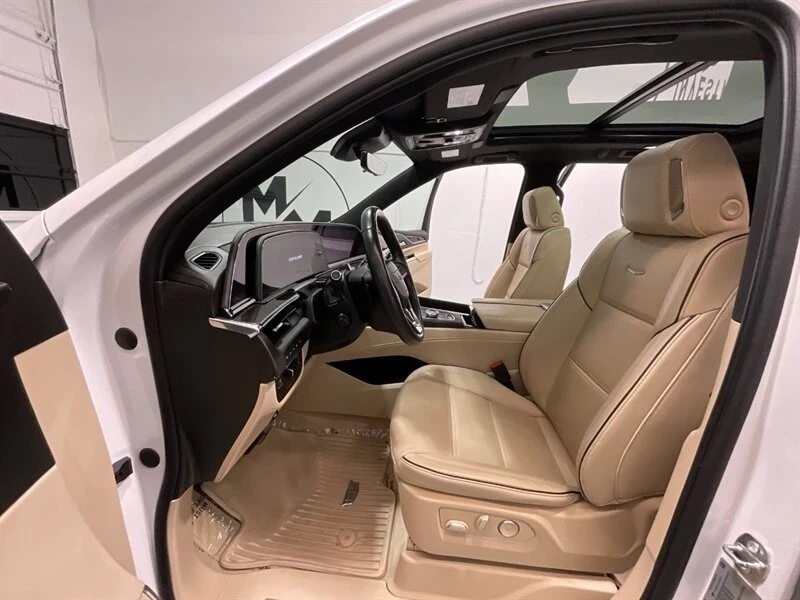 2023 Cadillac Escalade 5th Gen - Image 9 of 20