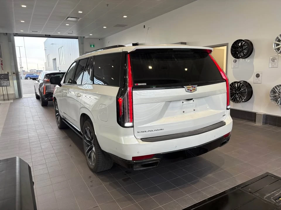 2023 Cadillac Escalade 5th Gen - Image 7 of 17