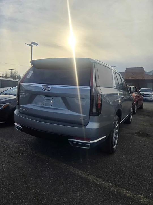 2023 Cadillac Escalade 5th Gen - Image 2 of 10