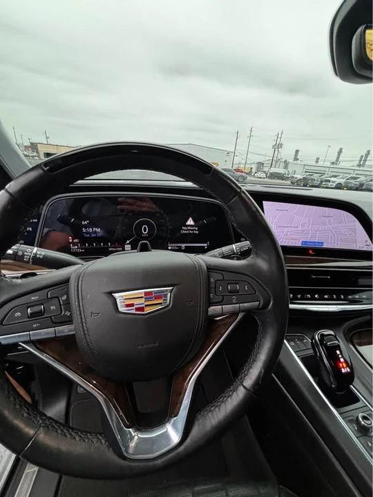 2023 Cadillac Escalade 5th Gen - Image 14 of 15