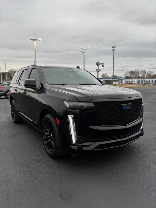 2023 Cadillac Escalade 5th Gen - Image 3 of 15