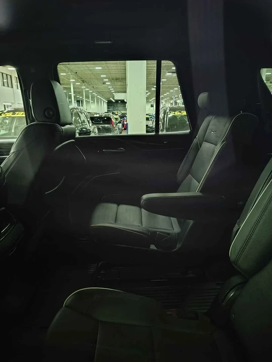 2023 Cadillac Escalade 5th Gen - Image 7 of 10