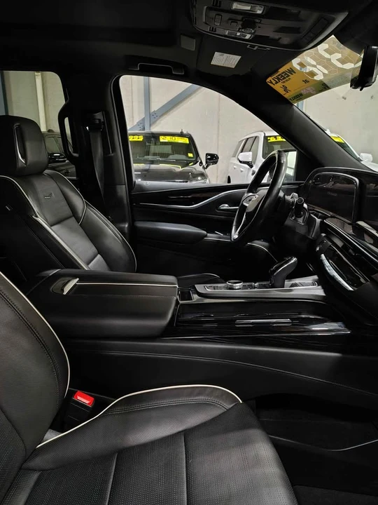 2023 Cadillac Escalade 5th Gen - Image 6 of 10