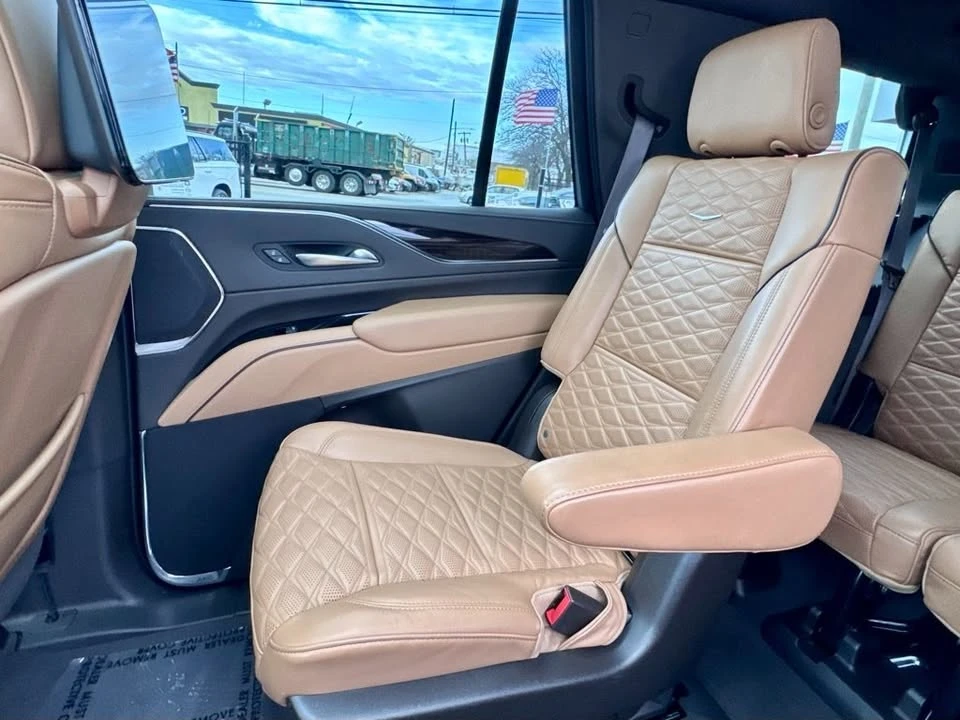 2023 Cadillac Escalade 5th Gen - Image 16 of 20