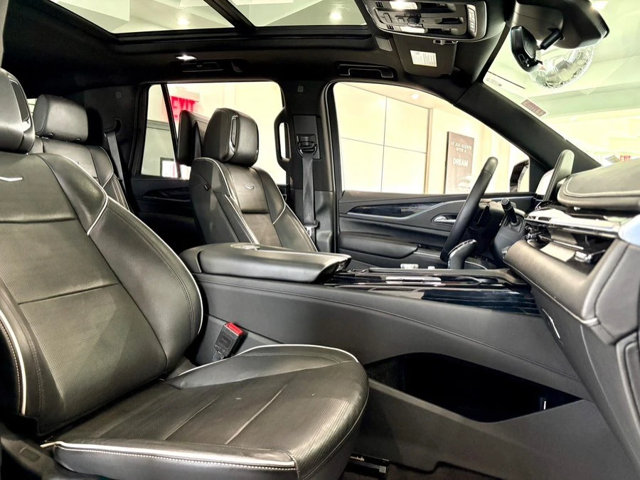 2023 Cadillac Escalade 5th Gen - Image 18 of 20