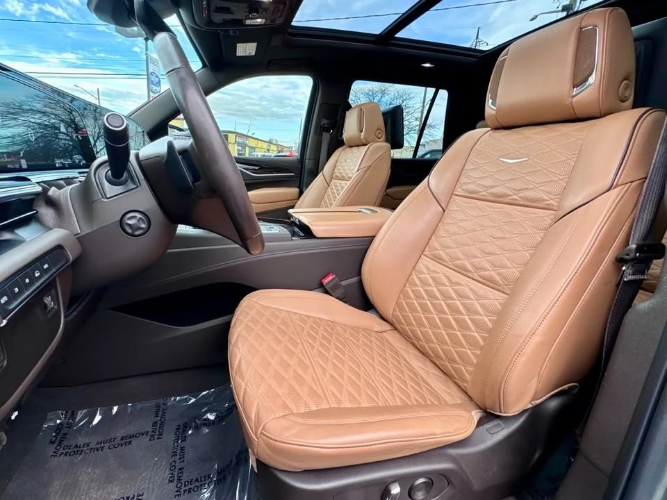 2023 Cadillac Escalade 5th Gen - Image 13 of 20