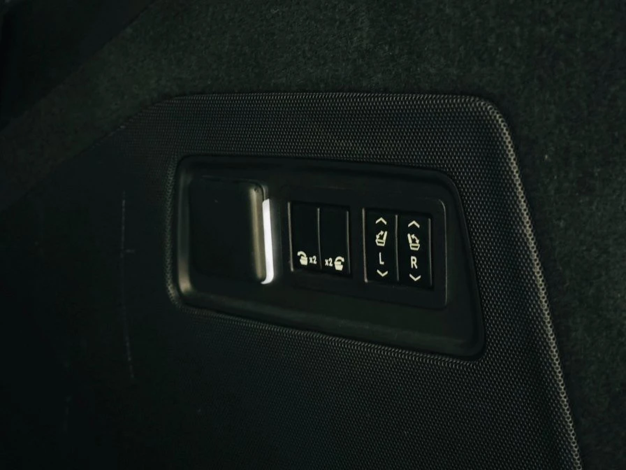 2023 Cadillac Escalade 5th Gen - Image 8 of 20