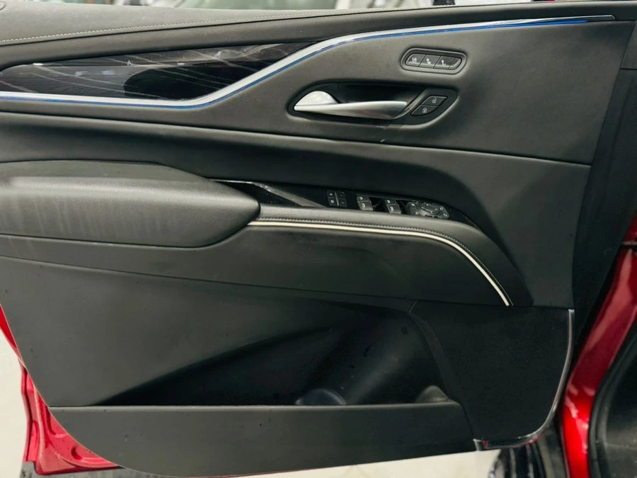 2023 Cadillac Escalade 5th Gen - Image 13 of 20