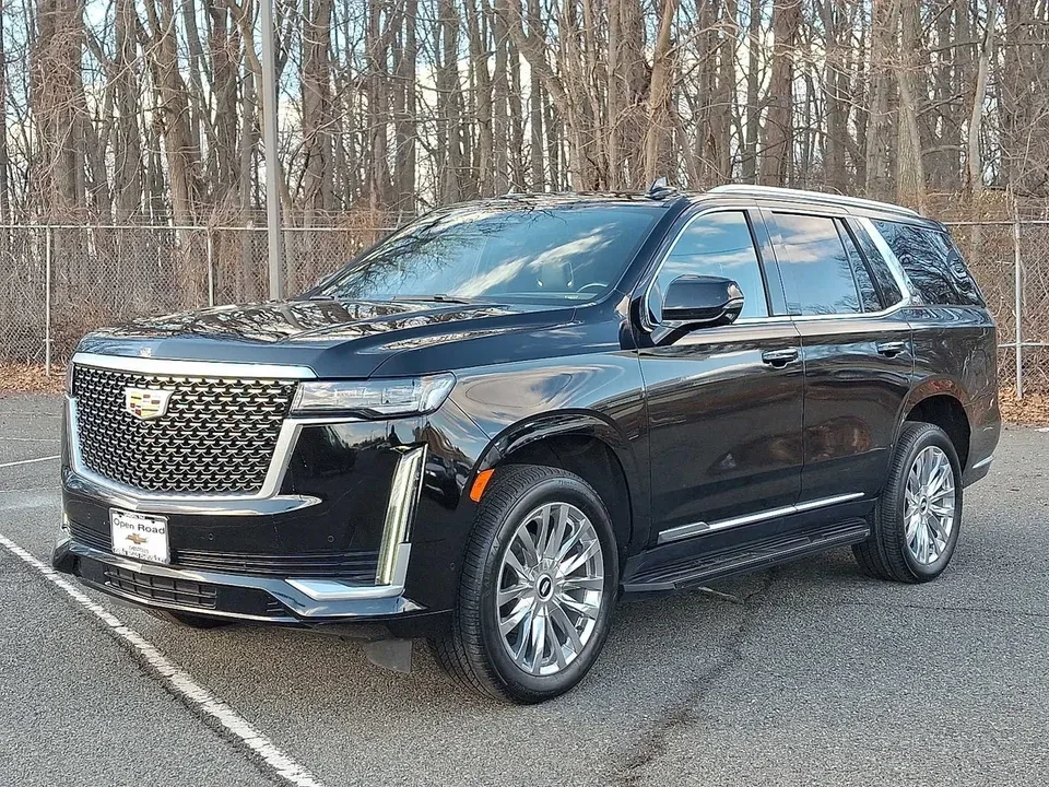 2023 Cadillac Escalade 5th Gen - Image 2 of 17
