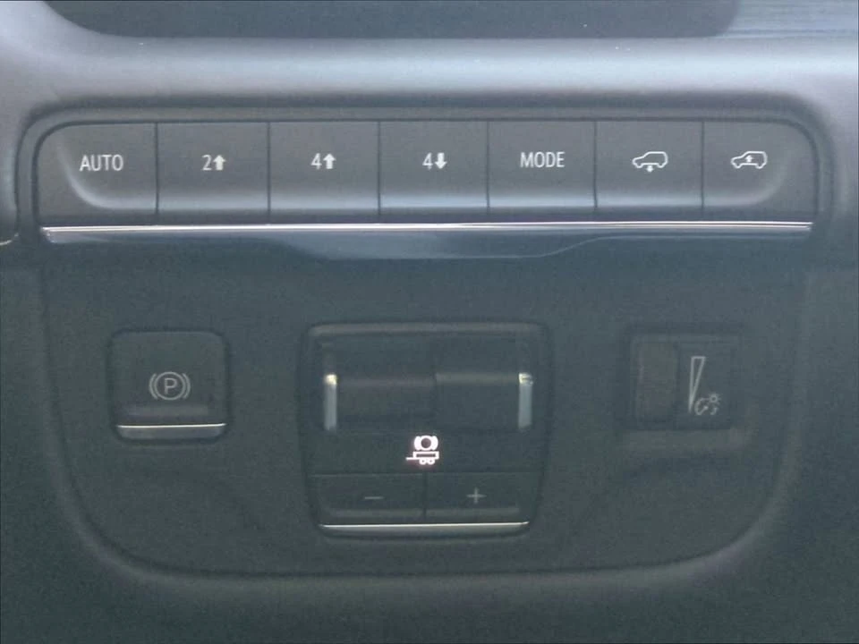 2023 Cadillac Escalade 5th Gen - Image 18 of 20