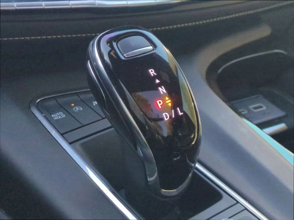2023 Cadillac Escalade 5th Gen - Image 16 of 20