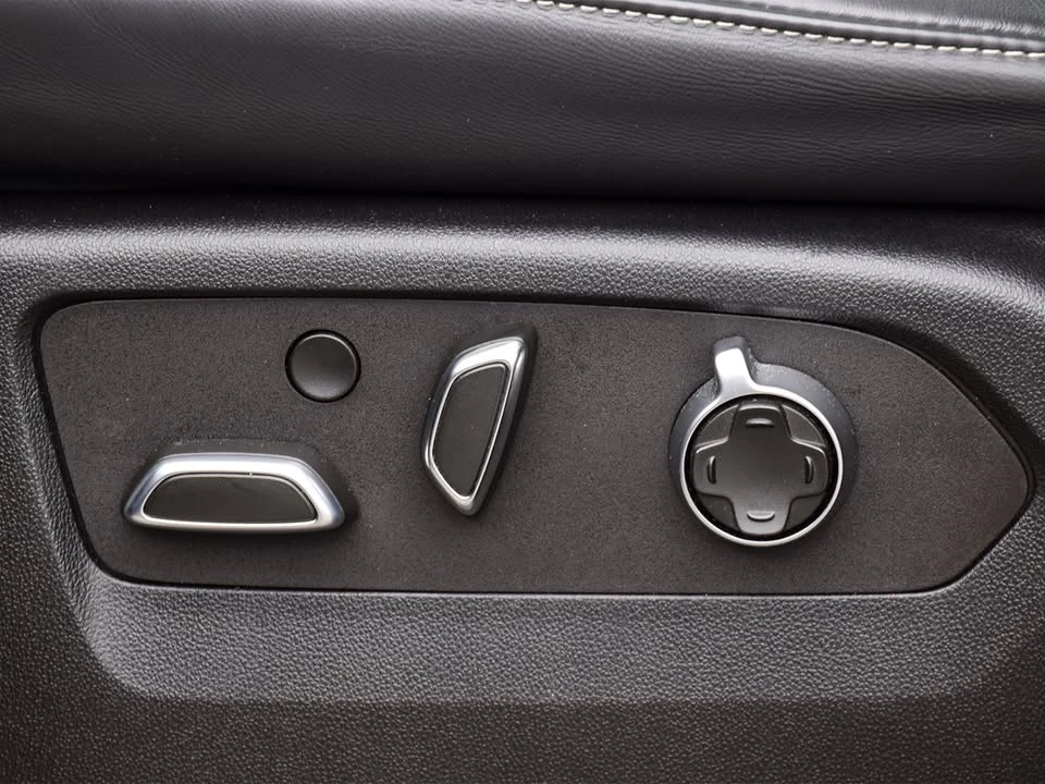 2023 Cadillac Escalade 5th Gen - Image 10 of 10
