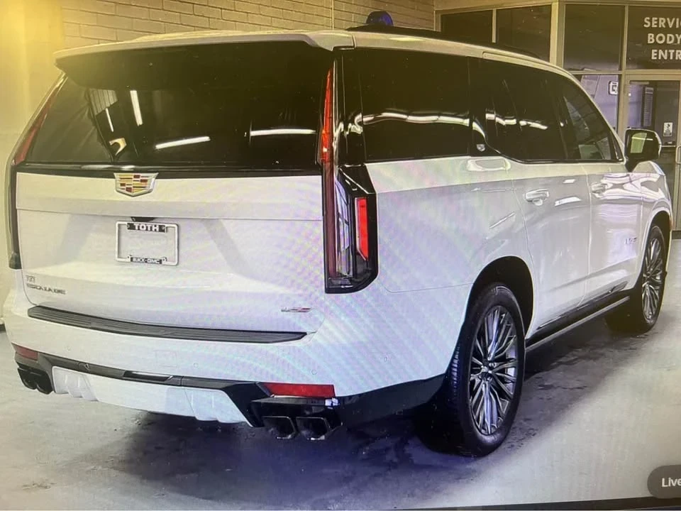 2023 Cadillac Escalade 5th Gen - Image 4 of 5