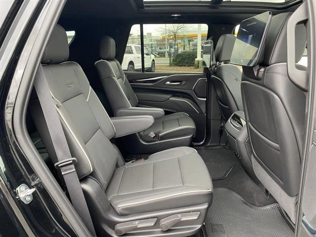 2023 Cadillac Escalade 5th Gen - Image 9 of 11