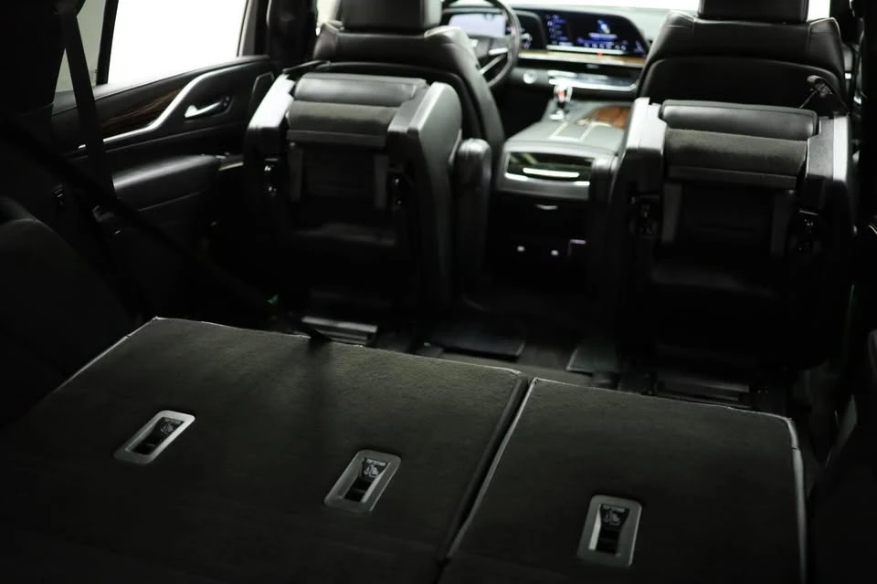 2023 Cadillac Escalade 5th Gen - Image 11 of 18