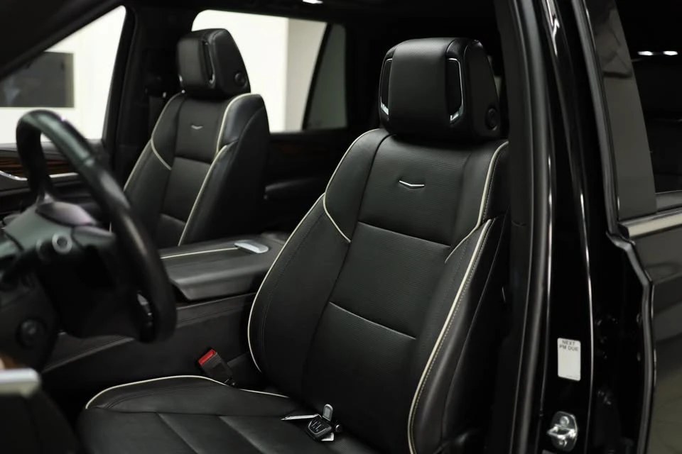 2023 Cadillac Escalade 5th Gen - Image 14 of 18
