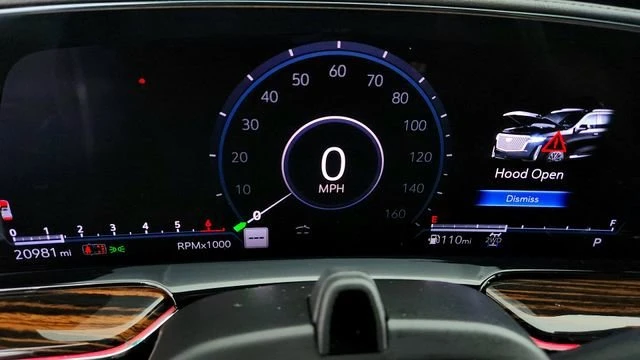 2023 Cadillac Escalade 5th Gen - Image 15 of 20