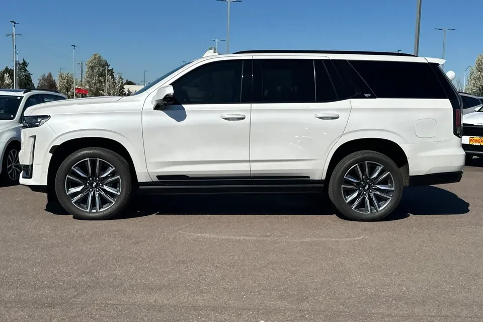 2023 Cadillac Escalade 5th Gen - Image 5 of 20