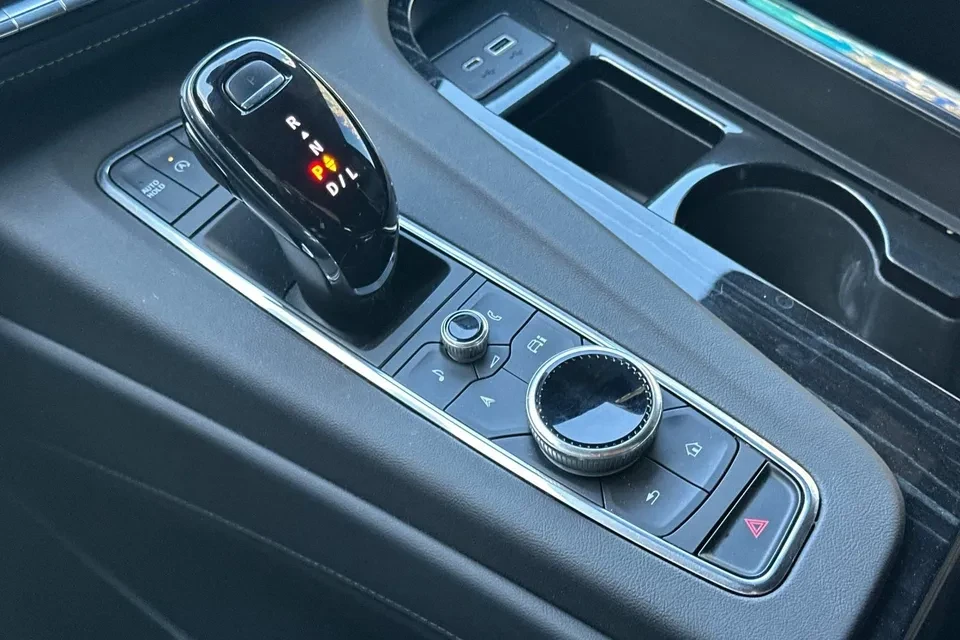 2023 Cadillac Escalade 5th Gen - Image 18 of 20