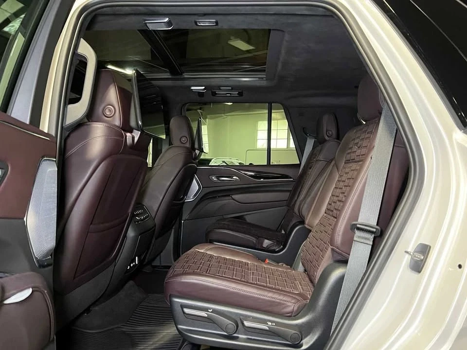 2023 Cadillac Escalade 5th Gen - Image 9 of 16