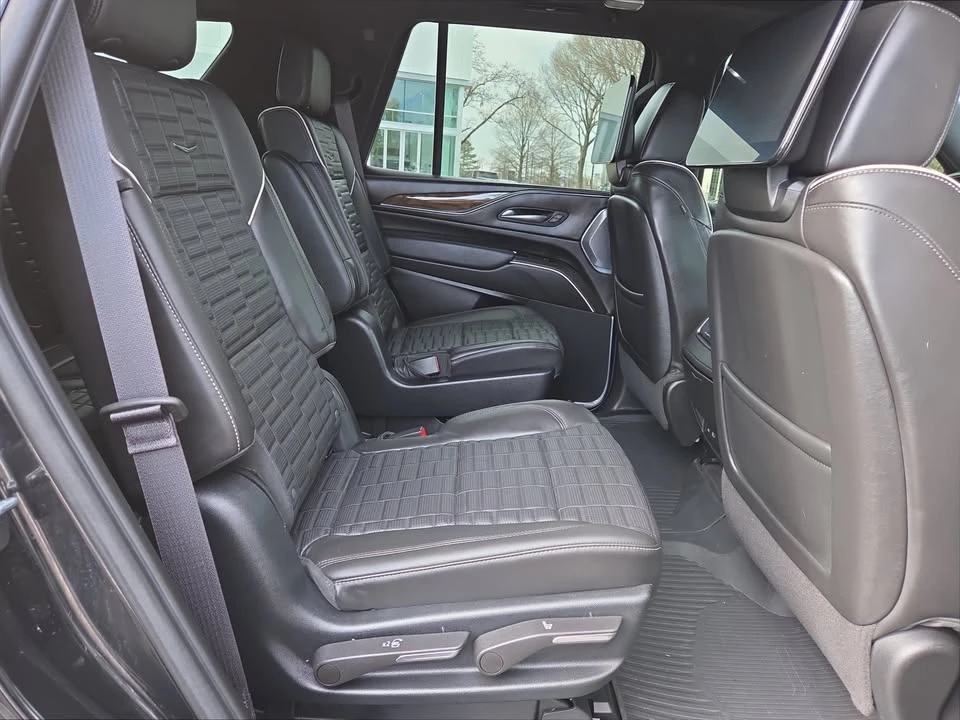 2023 Cadillac Escalade 5th Gen - Image 16 of 20