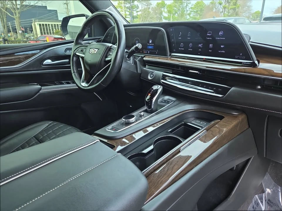 2023 Cadillac Escalade 5th Gen - Image 18 of 20