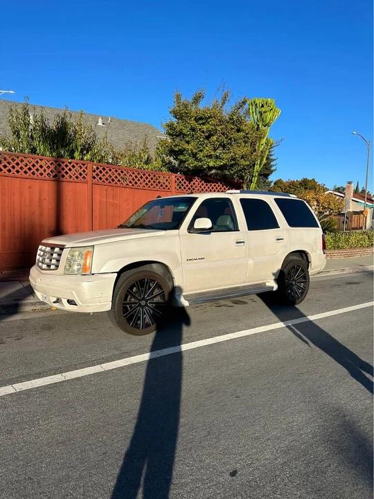 2023 Cadillac Escalade 5th Gen - Image 3 of 7
