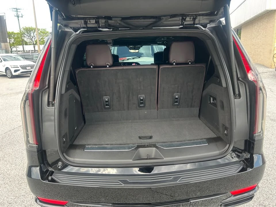 2023 Cadillac Escalade 5th Gen - Image 5 of 14
