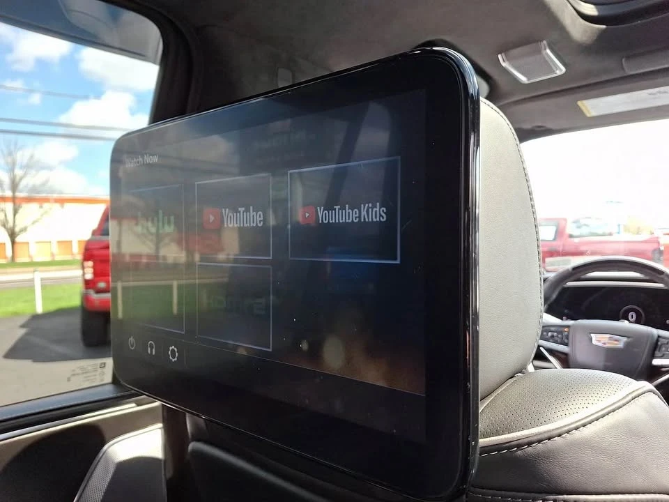 2023 Cadillac Escalade 5th Gen - Image 16 of 20
