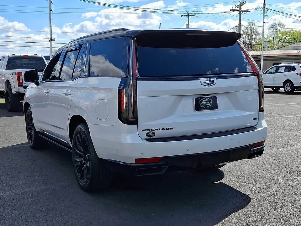 2023 Cadillac Escalade 5th Gen - Image 10 of 20