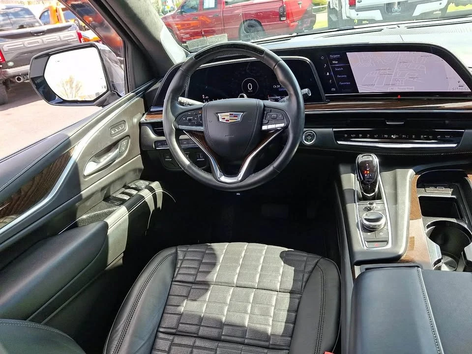 2023 Cadillac Escalade 5th Gen - Image 15 of 20
