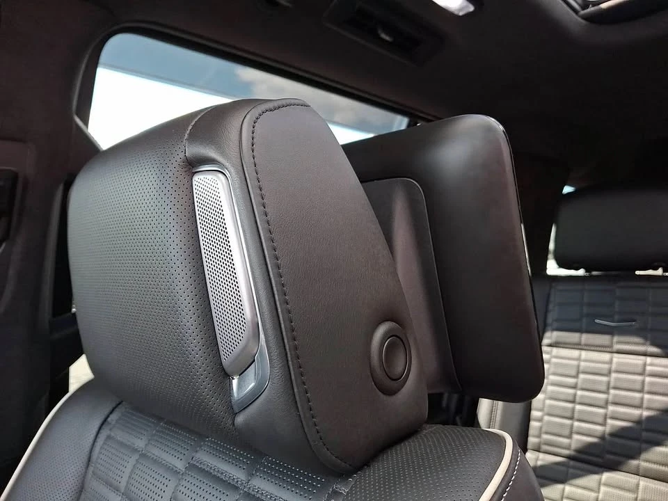 2023 Cadillac Escalade 5th Gen - Image 18 of 20