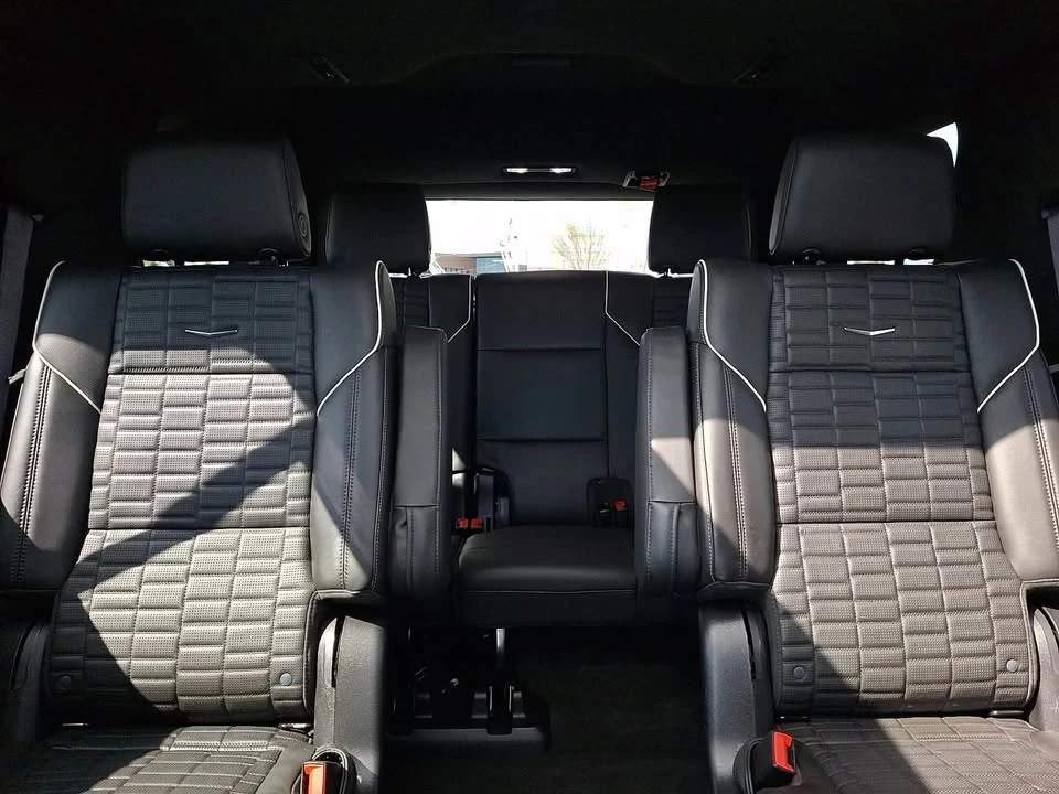 2023 Cadillac Escalade 5th Gen - Image 19 of 20