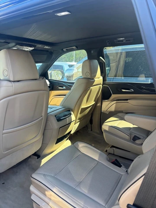 2023 Cadillac Escalade 5th Gen - Image 4 of 4